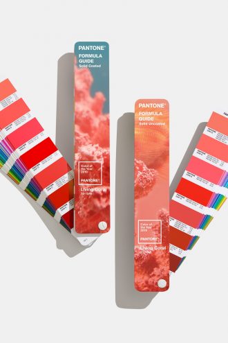 Pantone annuncia i colori moda per il 2019. Nuance dell’anno è Living Coral. E le passerelle non aspettano!