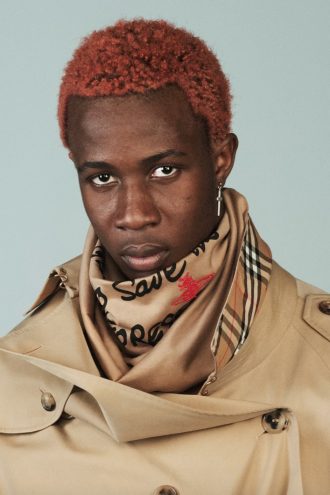 Burberry e Vivienne Westwood. Il punk e la tradizione inglese si prendono per mano