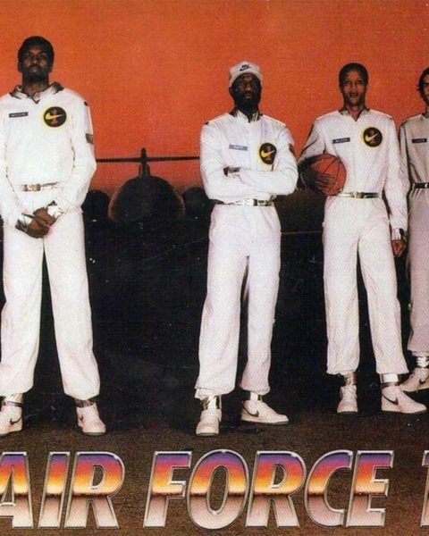 Nike Air Force 1. Dal basket al hip hop. Una storia senza tempo